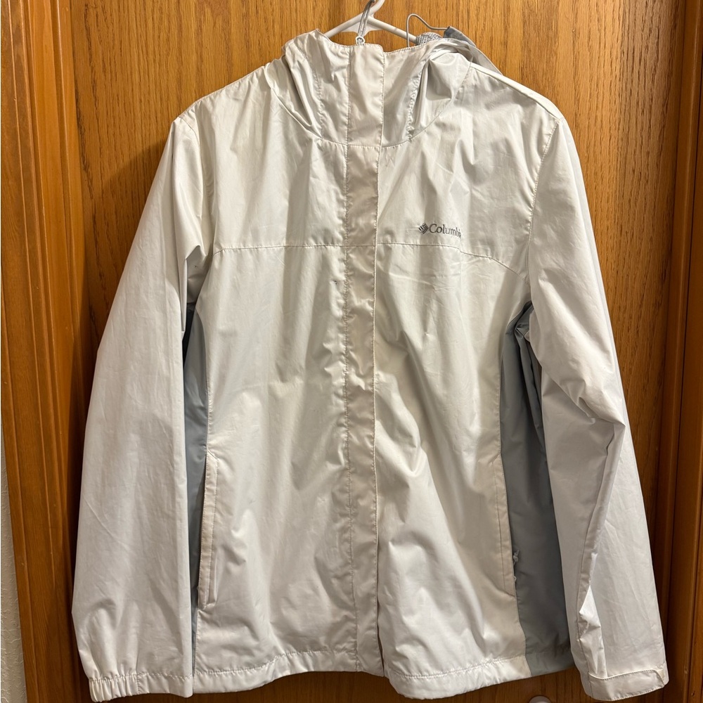 Columbia Women's Silver Hooded Ski Jacket